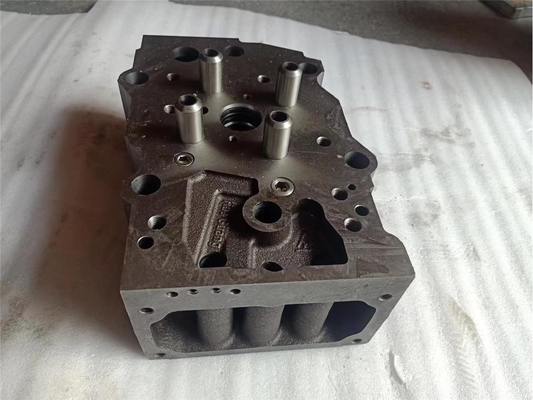 सिलेंडर हेड Assy 3811985 KTA19 K19 के लिए 4 वाल्व डीजल इंजन
